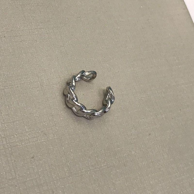 FAKE PIERCING CORRENTE BANHADO A RÓDIO