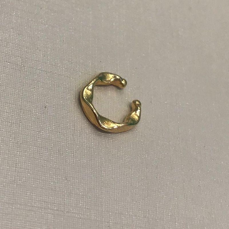 FAKE PIERCING TORCIDO BANHADO A OURO