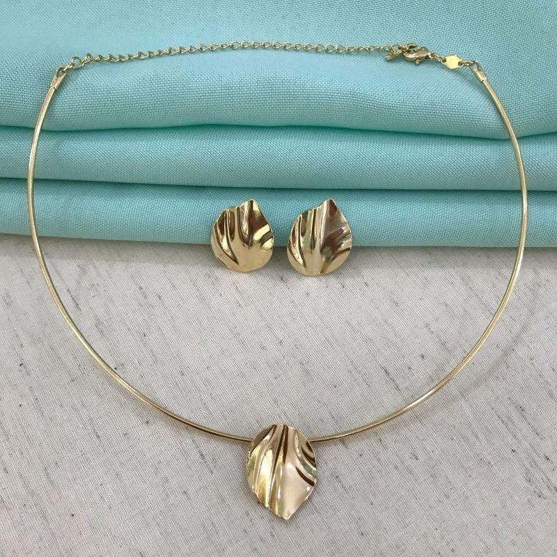 PINGENTE FOLHA ORGÂNICA BANHADO A OURO