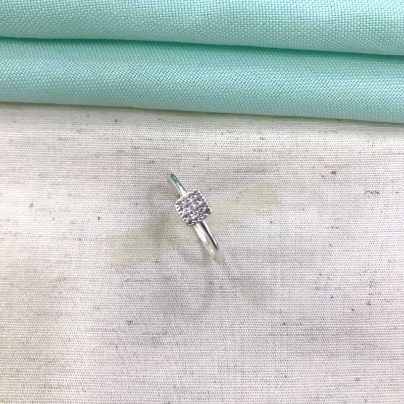 ANEL SOLITÁRIO QUADRADO BANHADO A PRATA