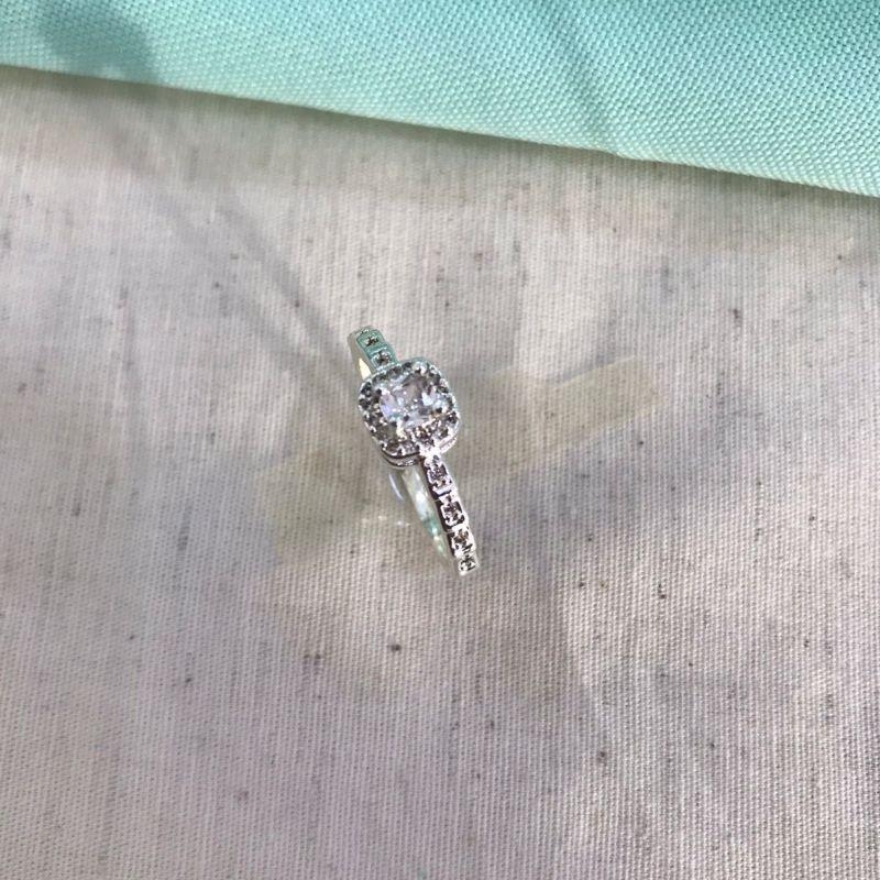 ANEL SOLITÁRIO ZIRCÔNIA BANHADO A PRATA