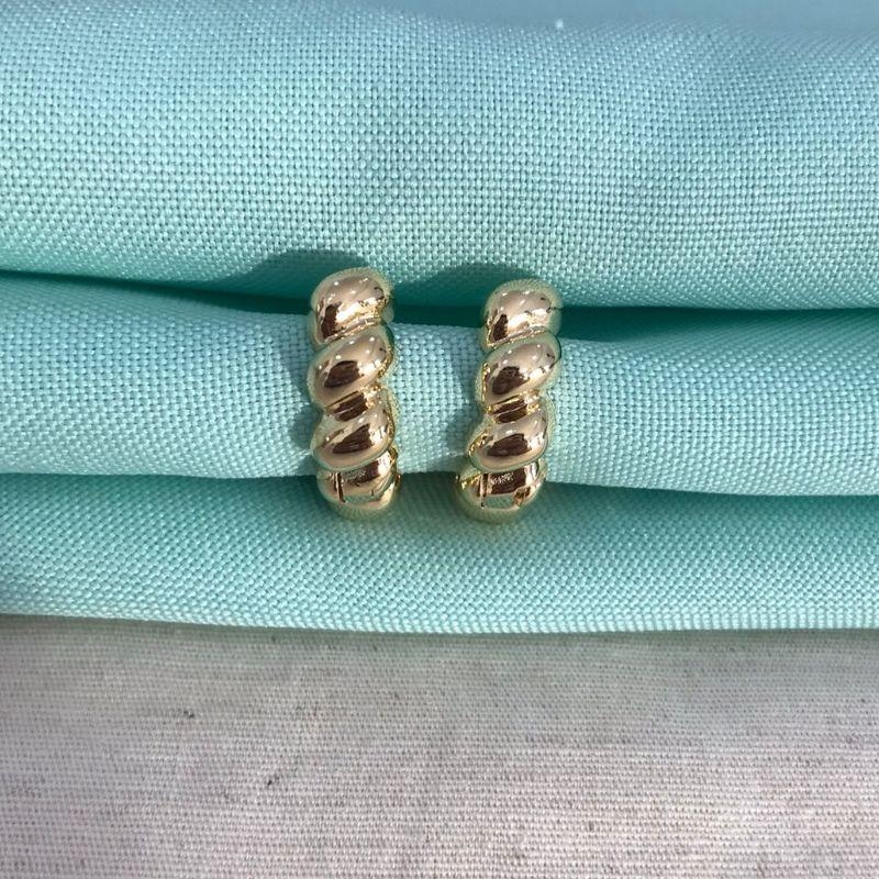 ARGOLA TORCIDA MÉDIA BANHADA A OURO