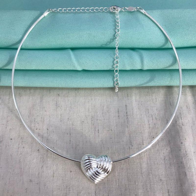 CHOKER ARO CORAÇÃO ORGÂNICO BANHADO A PRATA