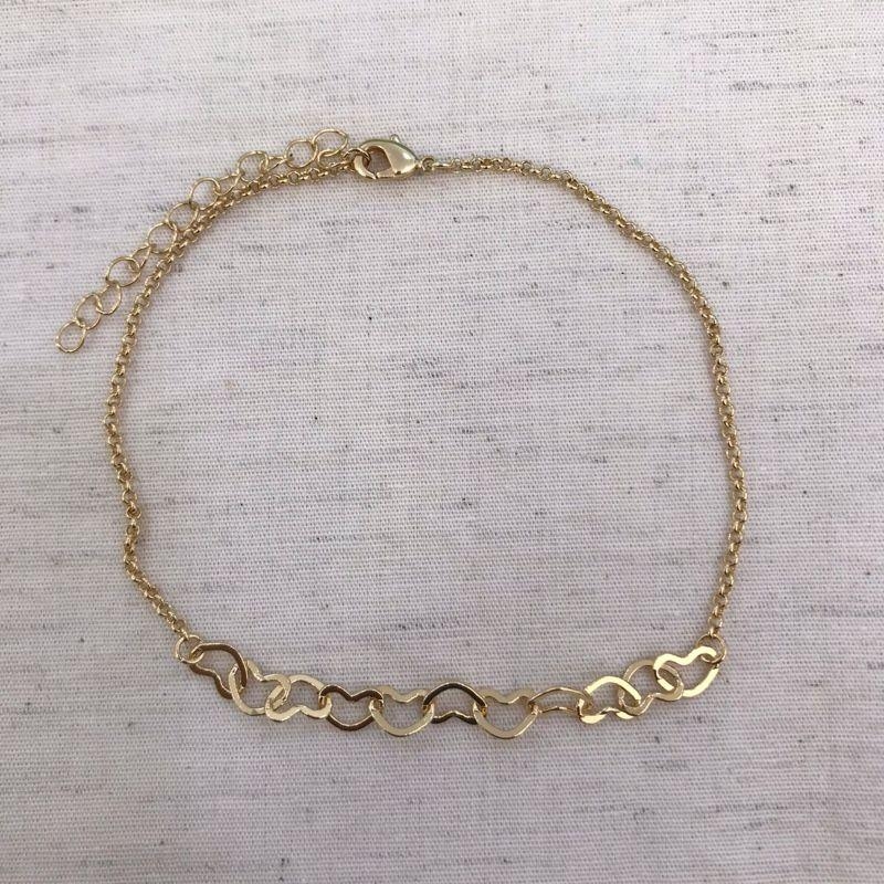 TORNOZELEIRA MINI CORAÇÕES BANHADO A OURO