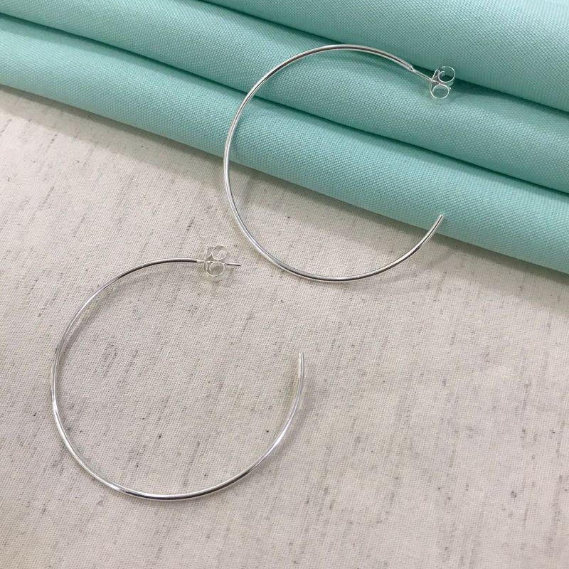 ARGOLA BANHADO A PRATA