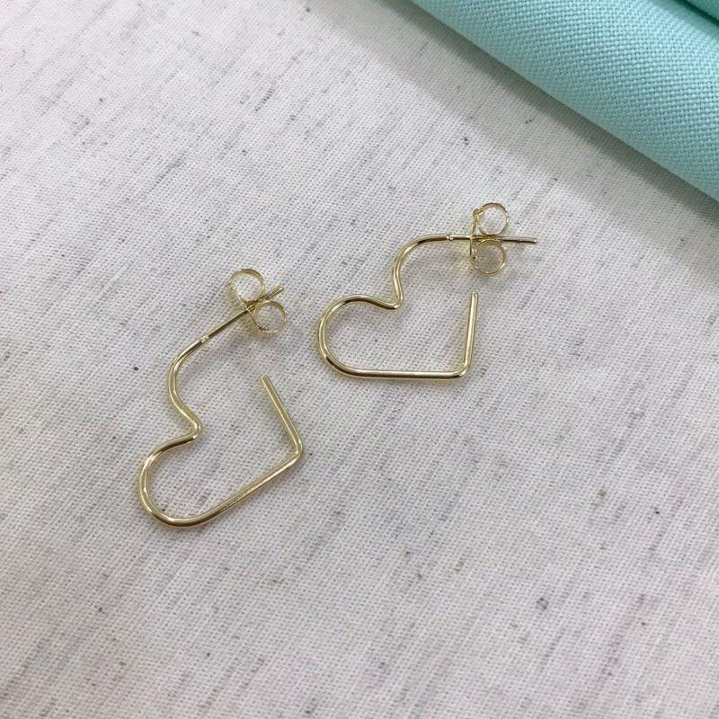 ARGOLA CORAÇÃO BANHADO A OURO