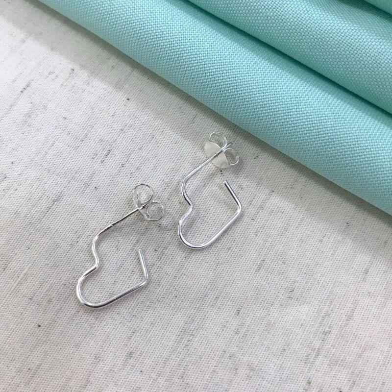 ARGOLA CORAÇÃO BANHADO A PRATA