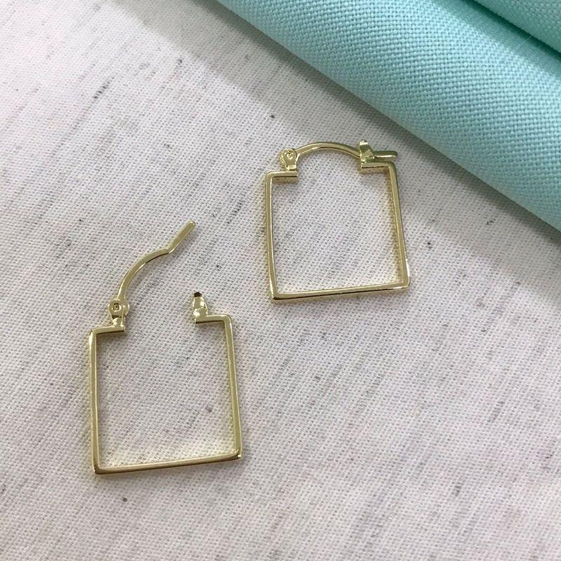 ARGOLA QUADRADA FECHO ITALIANO BANHADO A OURO