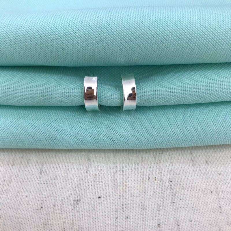 ARGOLINHA LARGA BANHADO A PRATA