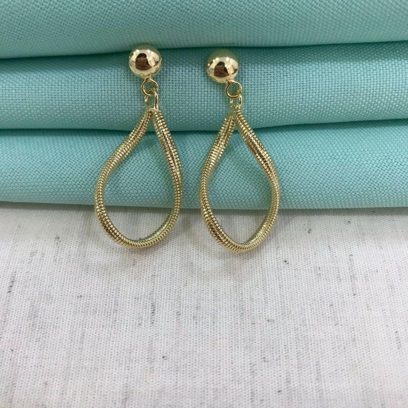 BRINCO ESPIRALADO BANHADO A OURO