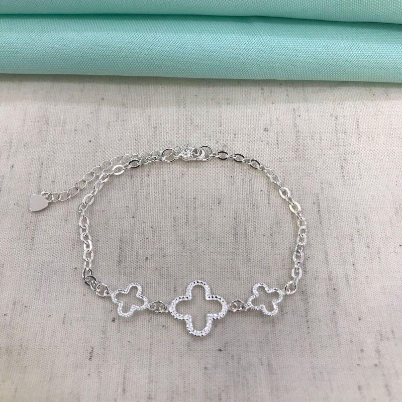 PULSEIRA TRIO TREVO TEXTURIZADO BANHADO A PRATA