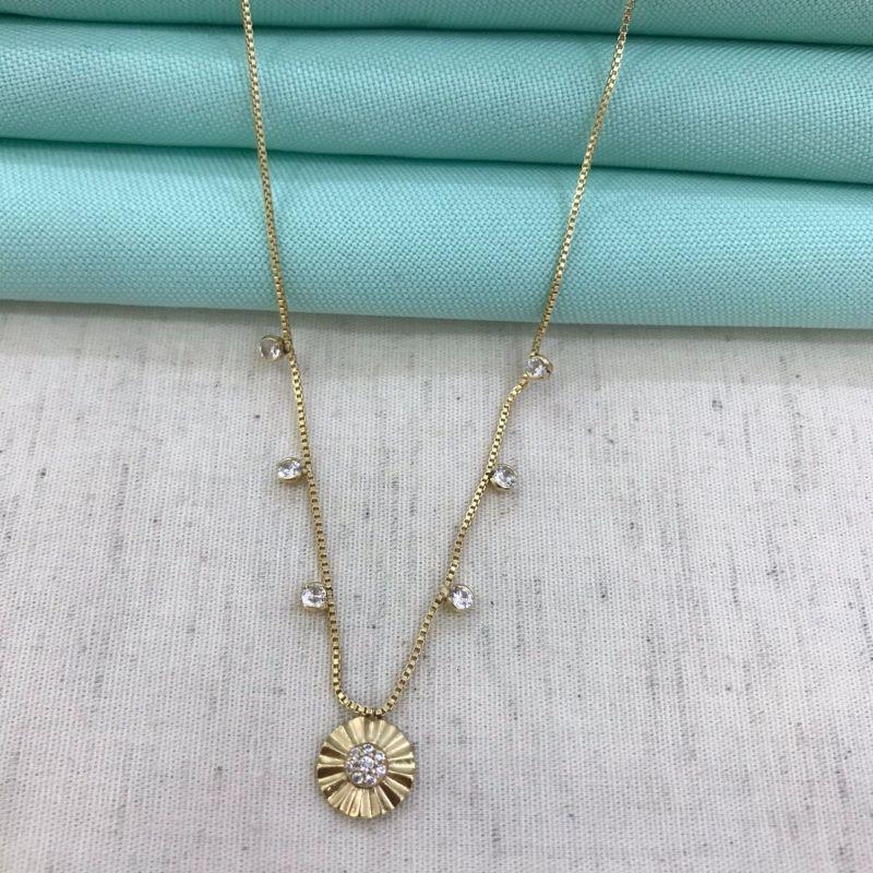 COLAR MARGARIDA ZIRCÔNIA BANHADO A OURO