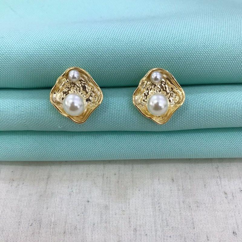 BRINCO PÉROLA ORGÂNICO BANHADO A OURO