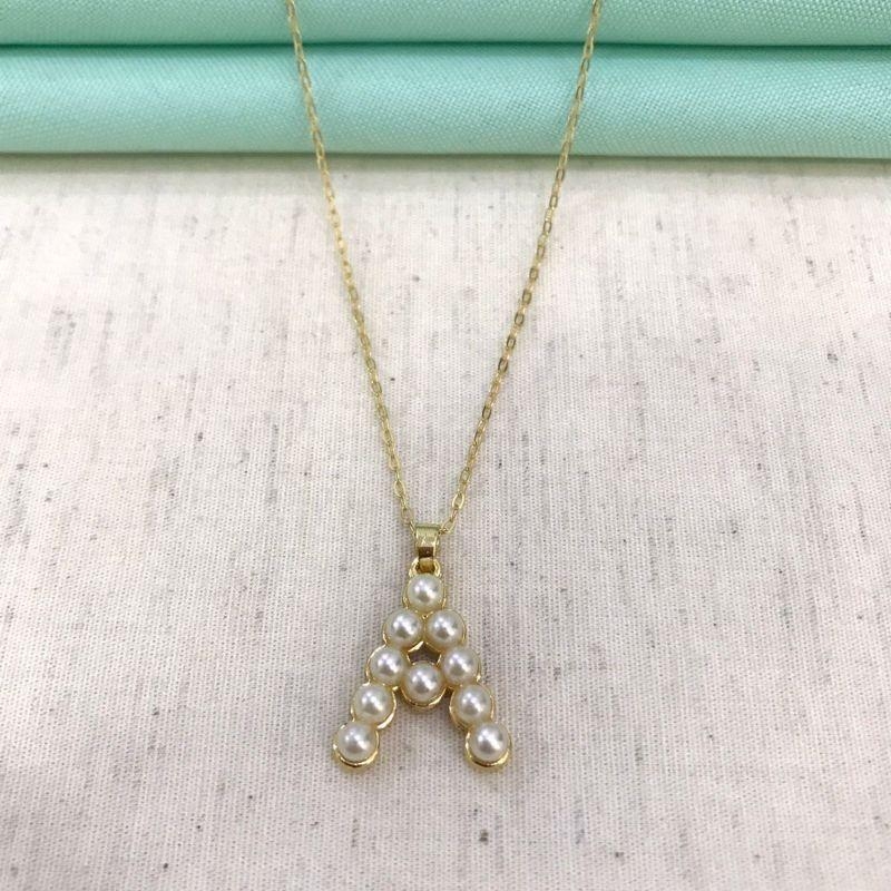 COLAR PÉROLA INICIAL A BANHADO A OURO