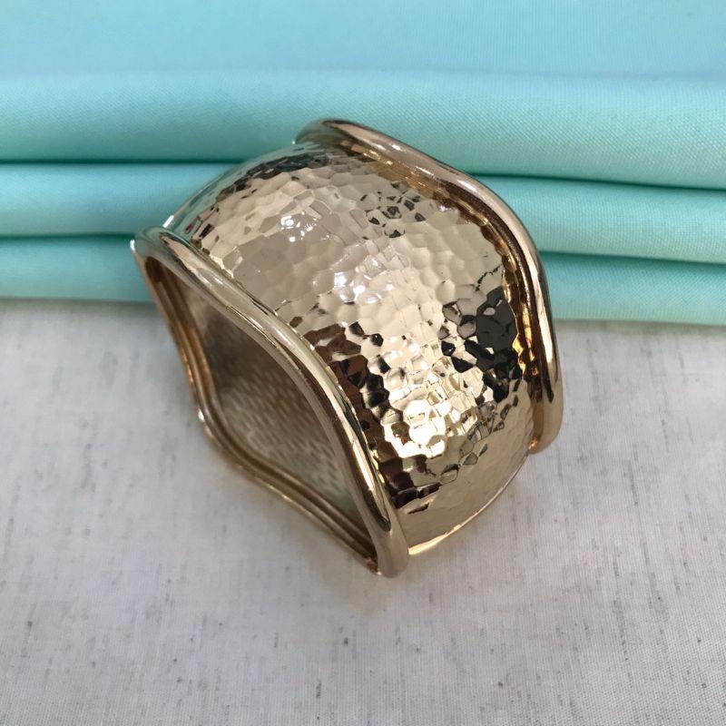 BRACELETE TEXTURIZADO BANHADO A OURO