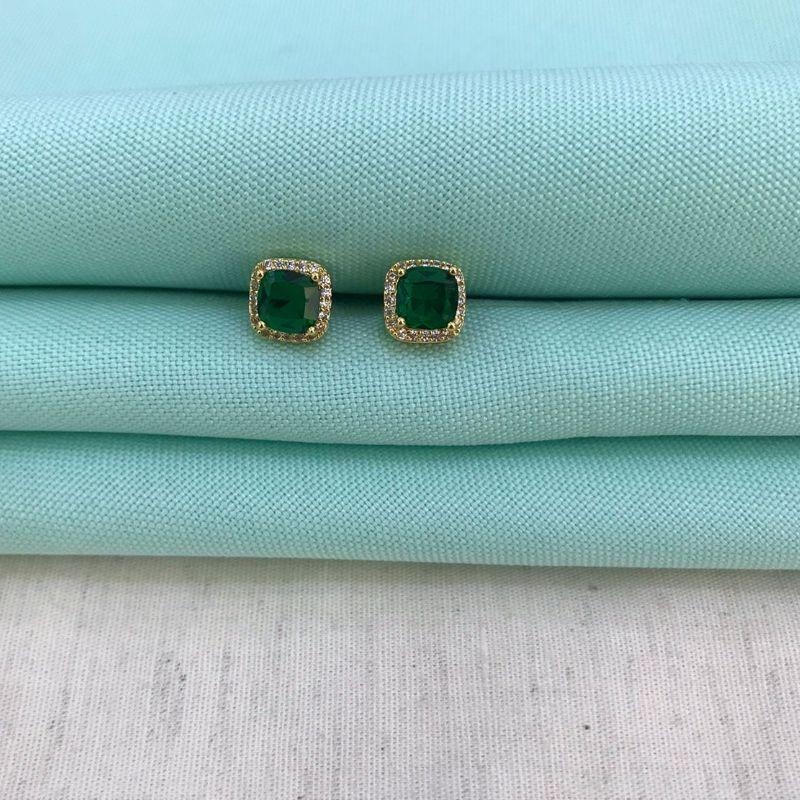 BRINCO AURORA ESMERALDA BANHADO A OURO