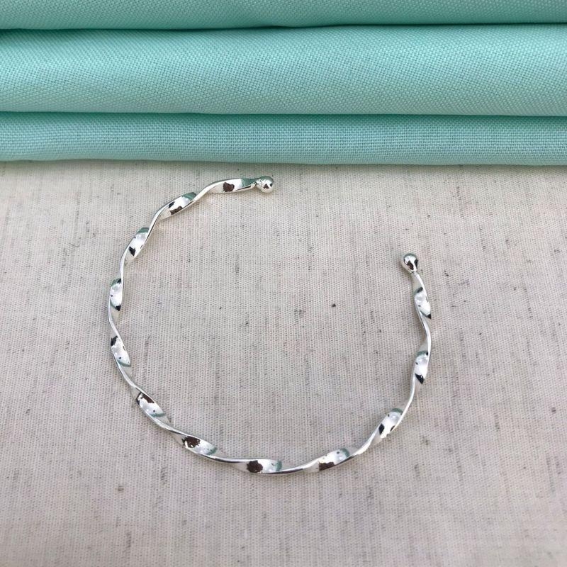 BRACELETE TORCIDO BANHADO A PRATA