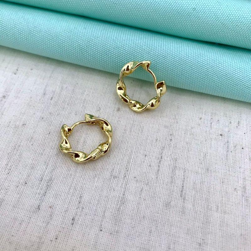 ARGOLA TRANÇADA BANHADO A OURO