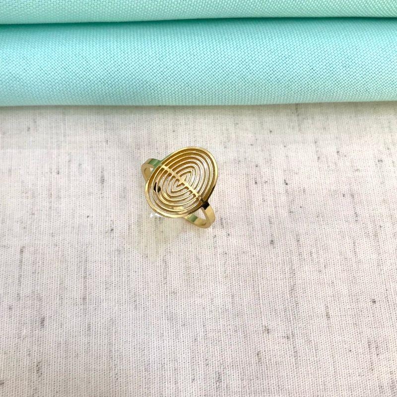 ANEL OVAL SEIS FILEIRAS BANHADO A OURO