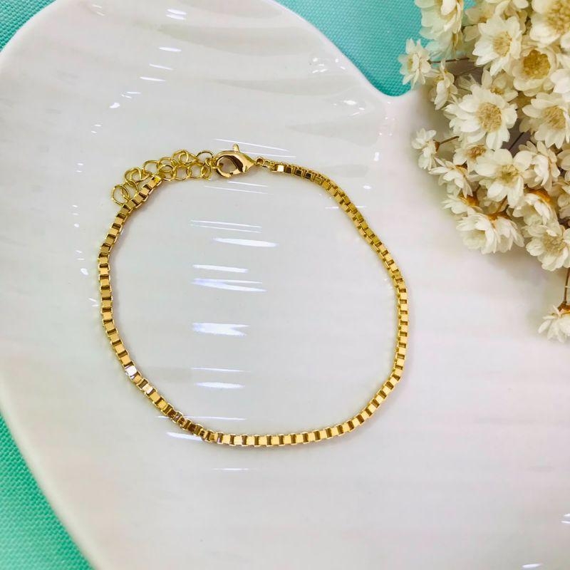 PULSEIRA VENEZIANA QUADRADA BANHADA OURO