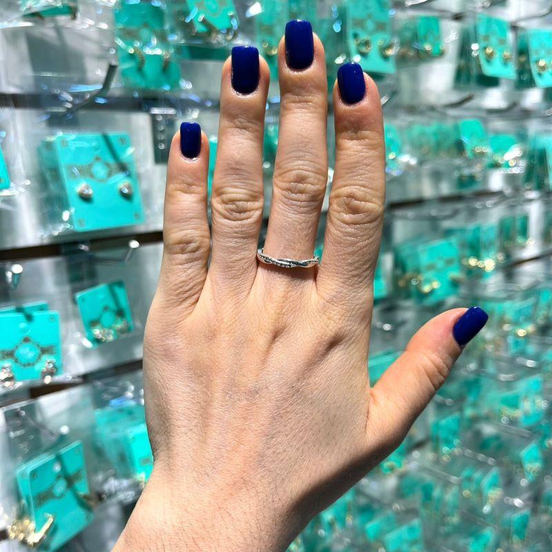 ANEL ENTRELAÇADO ZIRCÔNIA BANHADO A PRATA