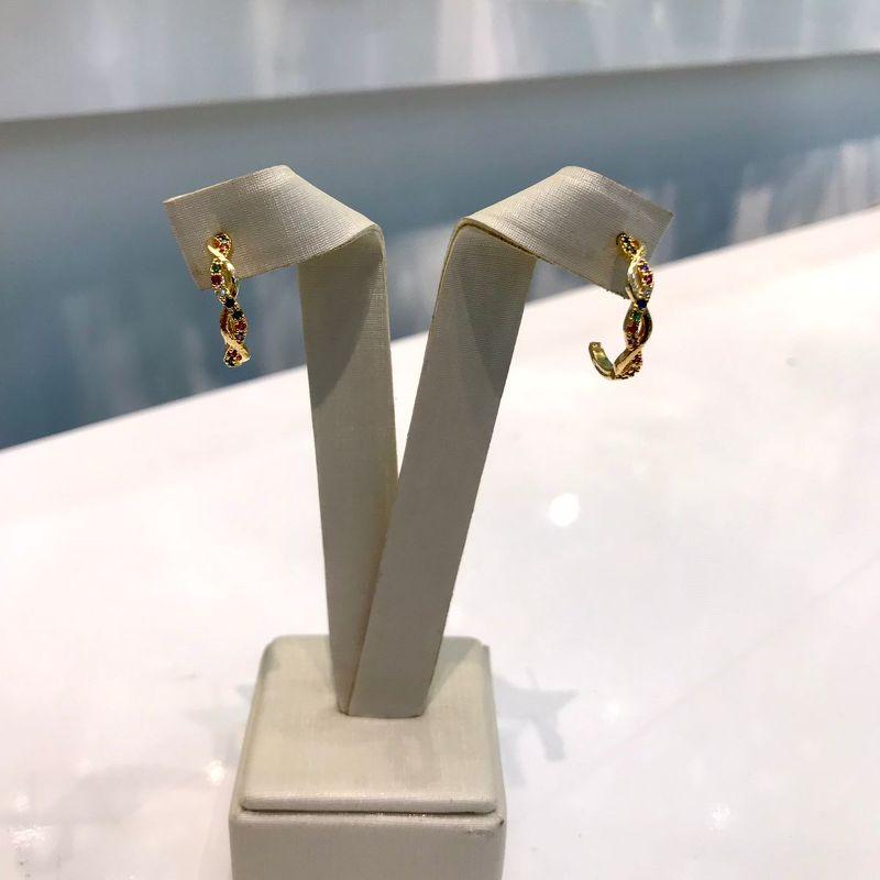 ARGOLA TRANÇADA EM ZIRCÔNIA COLORIDA BANHADO A OURO