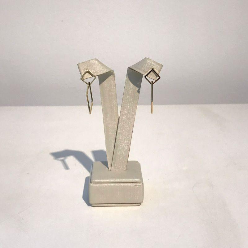 BRINCO DUPLO QUADRADO BANHADO A OURO