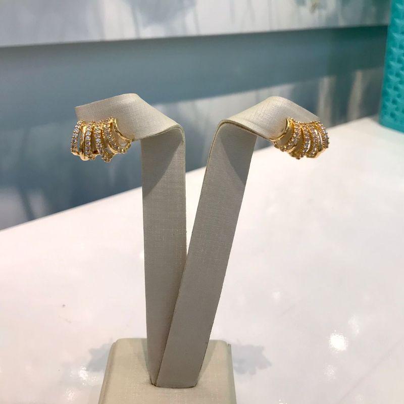 EARHOOK EM MICRO ZIRCÔNIA BANHADO A OURO