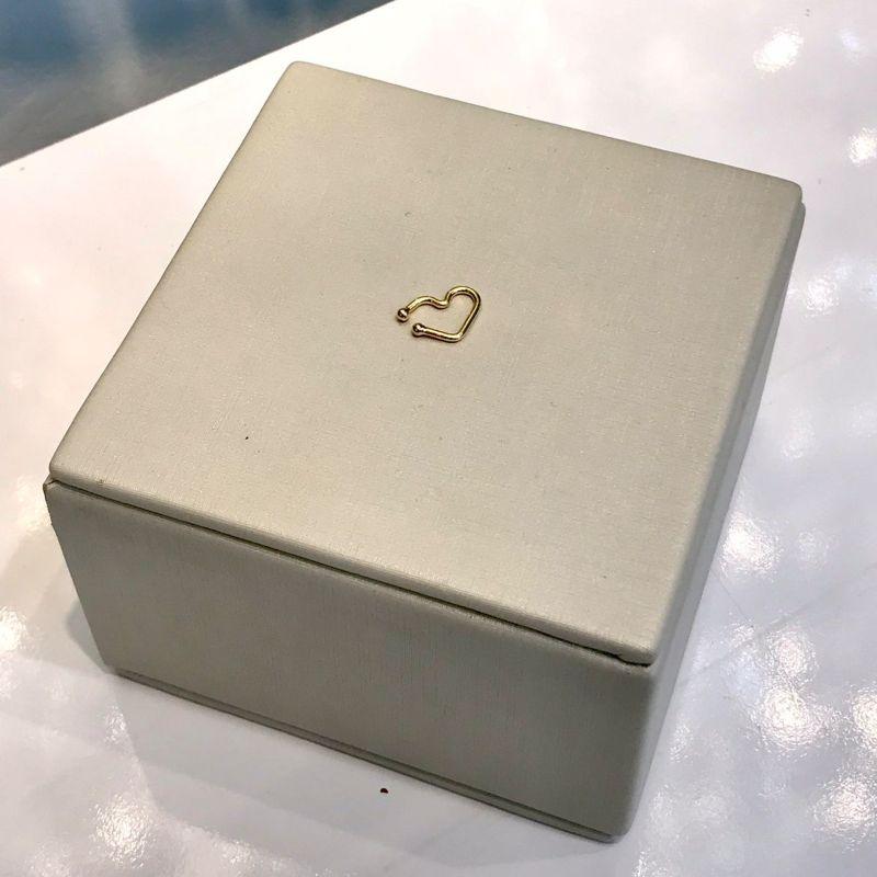 FAKE PIERCING CORAÇÃO SLIM BANHADO A OURO