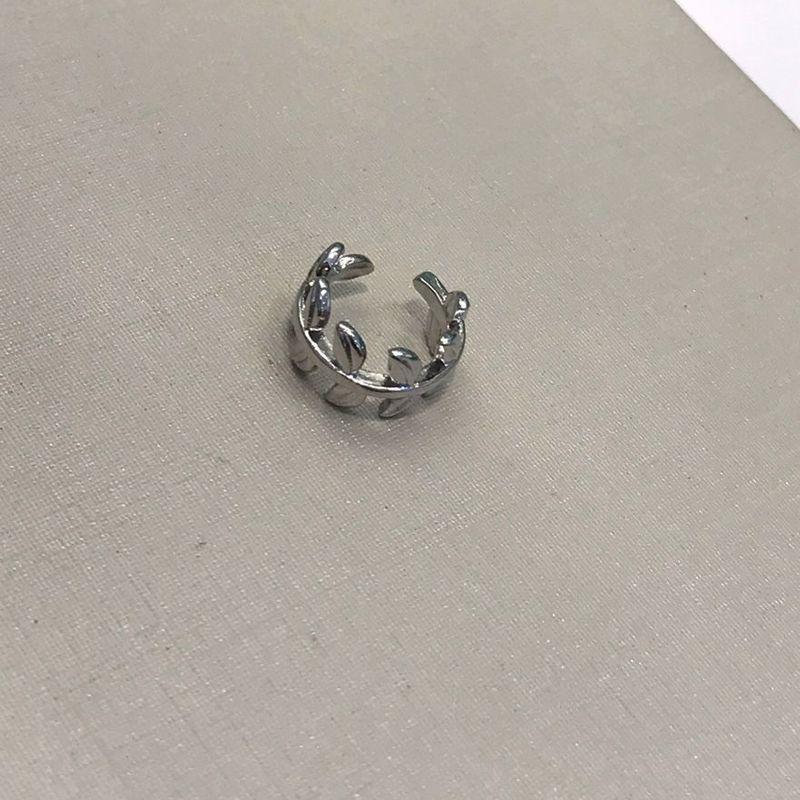 FAKE PIERCING FOLHA BANHADO A RÓDIO