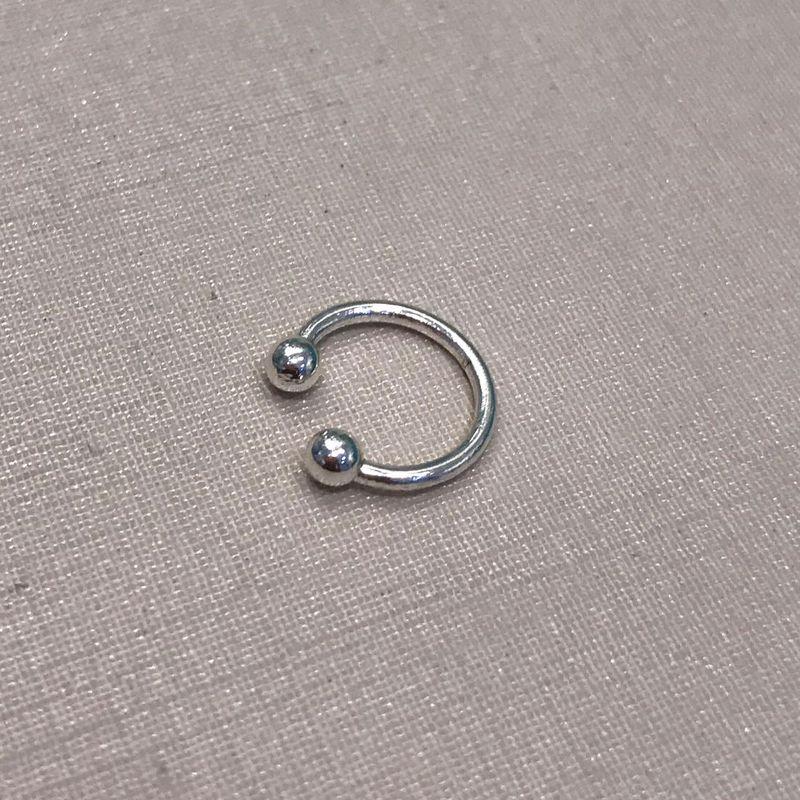 FAKE PIERCING LISO BANHADO A PRATA