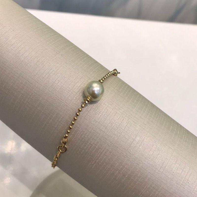 PULSEIRA DE PÉROLA CORRENTE CARTIER BANHADO A OURO