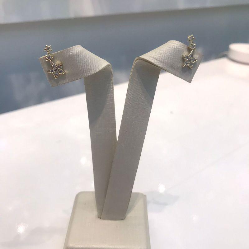 EARCUFF ESTRELA EM ZIRCÔNIA BANHADO A OURO