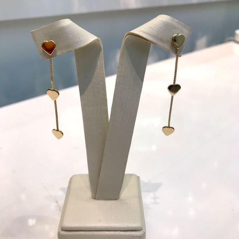 BRINCO CORAÇÕES BANHADO A OURO