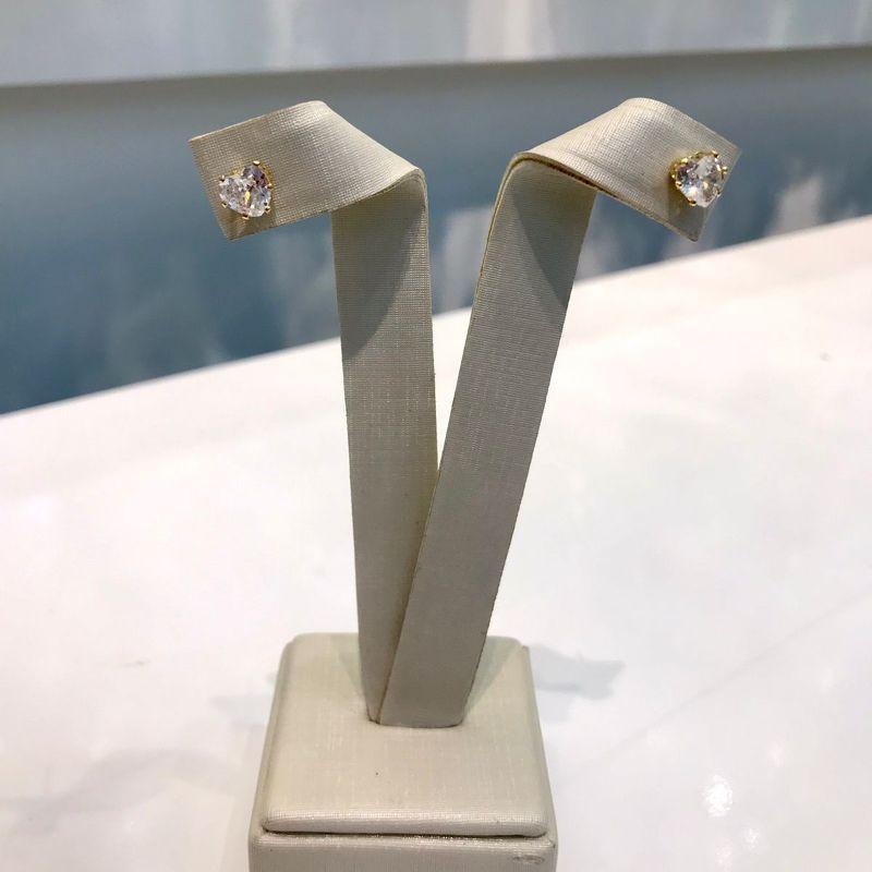 BRINCO CORAÇÃO ZIRCÔNIA TAM M BANHADO A OURO