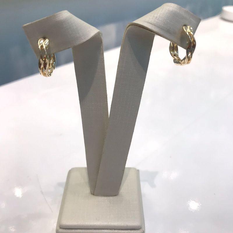 ARGOLINHA TORCIDA BANHADO A OURO