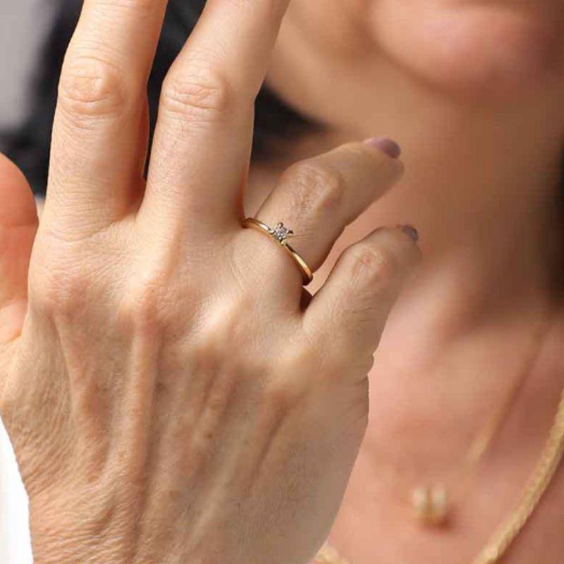 ANEL SOLITÁRIO GOLD BANHADO A OURO