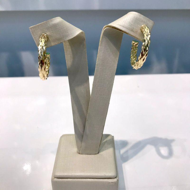 ARGOLA TRANÇADA M BANHADO A OURO