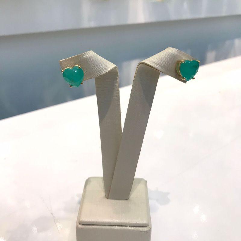 BRINCO CORAÇÃO PEDRA FUSION VERDE BANHADO A OURO