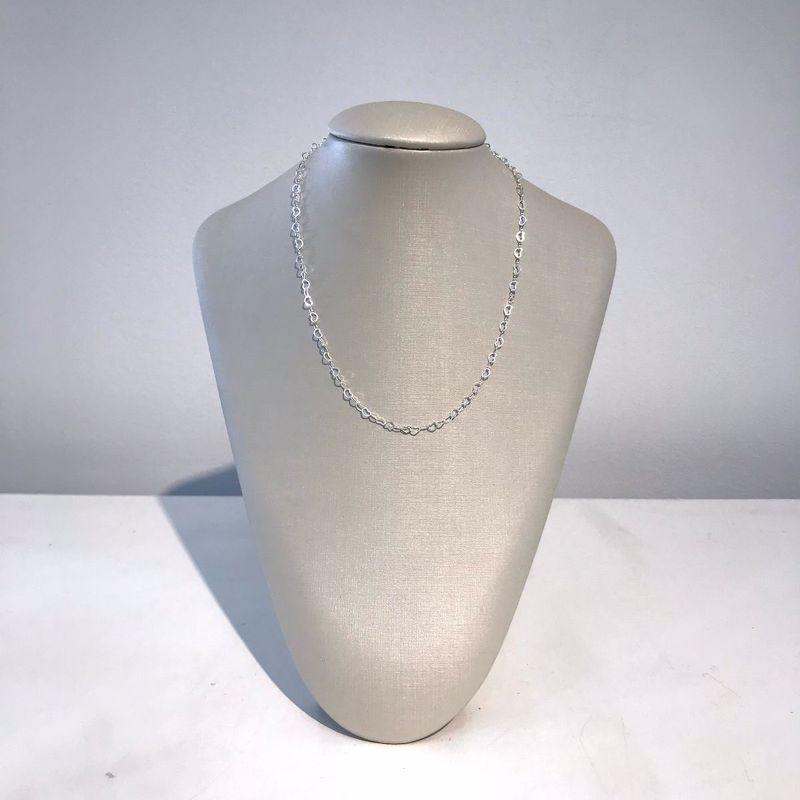 CHOKER CORAÇÃO VAZADO BANHADO A PRATA