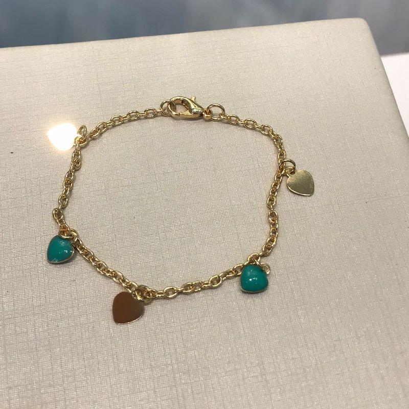 PULSEIRA CORAÇÃO ESMALTADO INFANTIL BANHADO A OURO