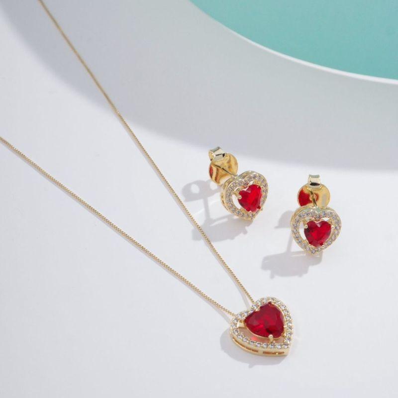 CONJUNTO CORAÇÃO VERMELHO COM ZIRCÔNIA BANHADO A OURO