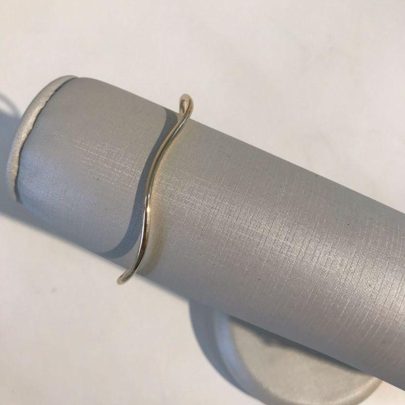 BRACELETE ARO ONDULADO BANHADO A OURO