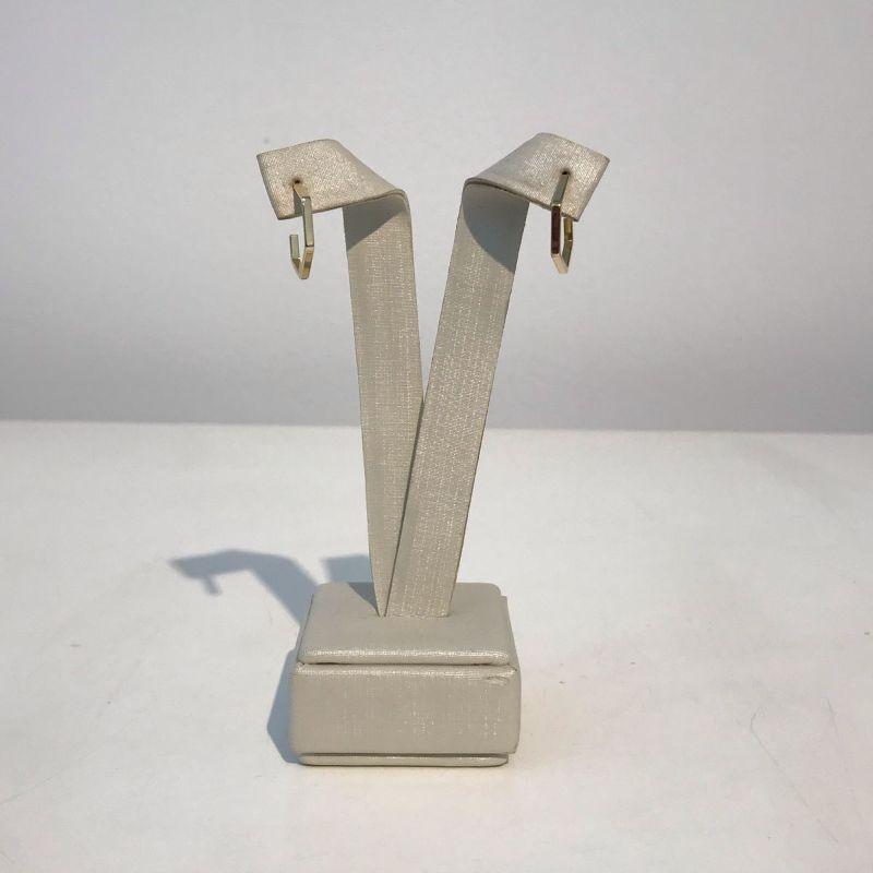 ARGOLA SEXTAVADA BANHADO A OURO