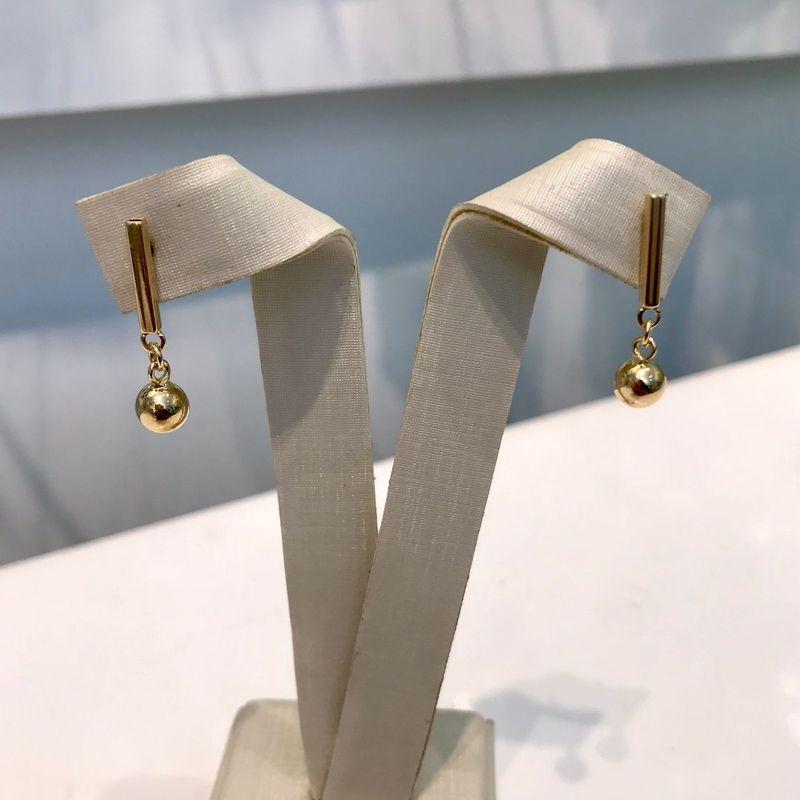 BRINCO PALITO COM ESFERA TAM M BANHADO A OURO