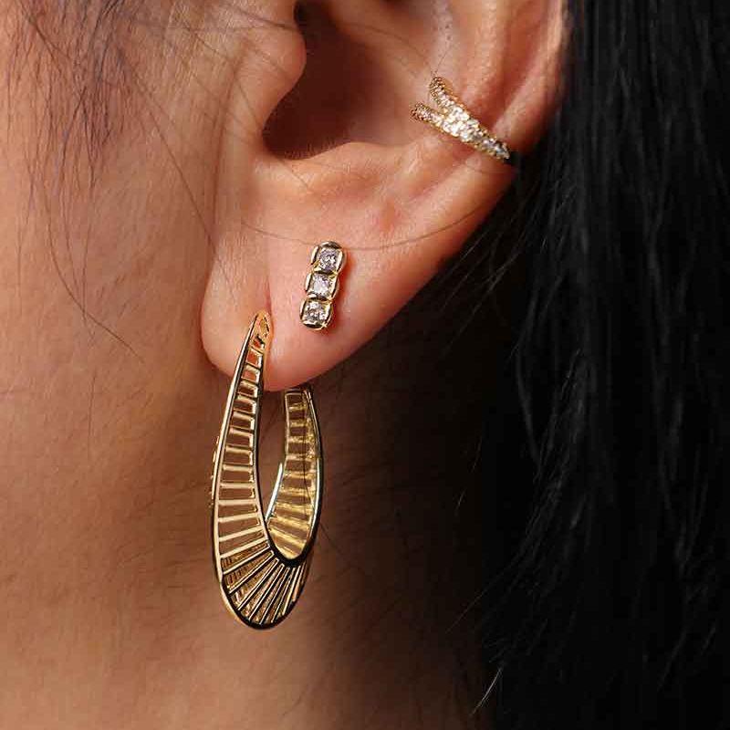 ARGOLA FASHIONISTA BANHADO A OURO