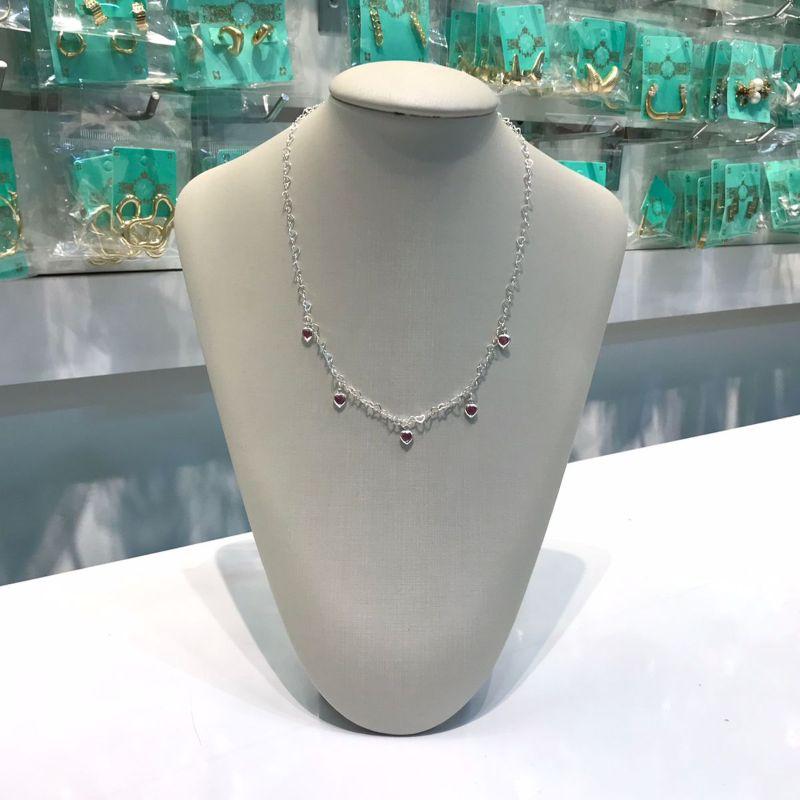 CHOKER MINI CORAÇÕES PINK BANHADO A PRATA
