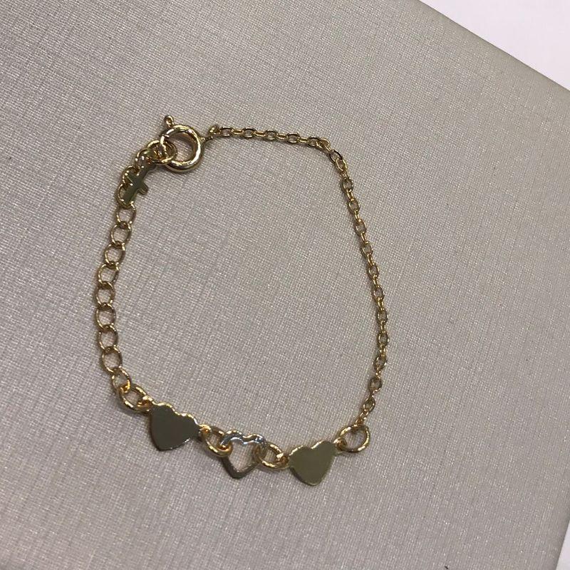 PULSEIRA CORAÇÕES DESIGN INFANTIL BANHADO A OURO