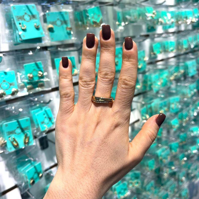 ANEL QUADRADO ZIRCÔNIA E LISO BANHADO A OURO