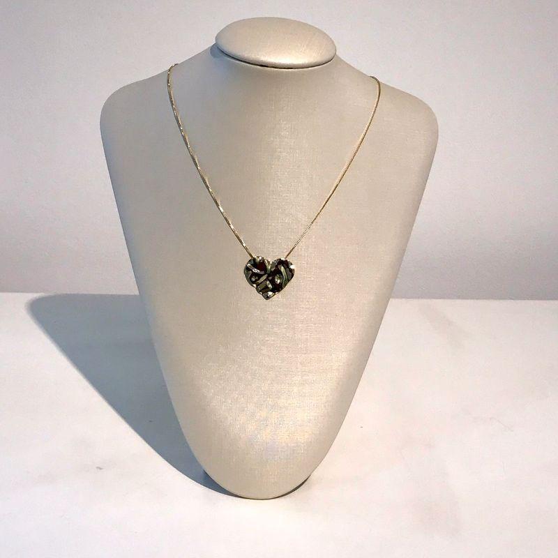 COLAR CORAÇÃO DESIGN ORGÂNICO BANHADO A OURO